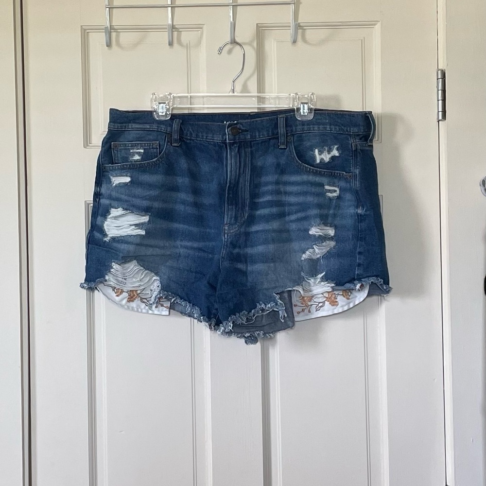 American Eagle Hi Rise Festival Midi Jean Shorts floral pockets size 18/20 - Picture 2 of 6